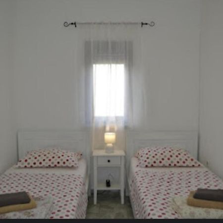 Apartment Lora Паг Екстер'єр фото