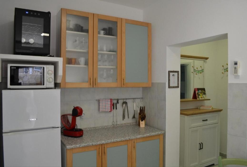 Apartment Lora Паг Екстер'єр фото